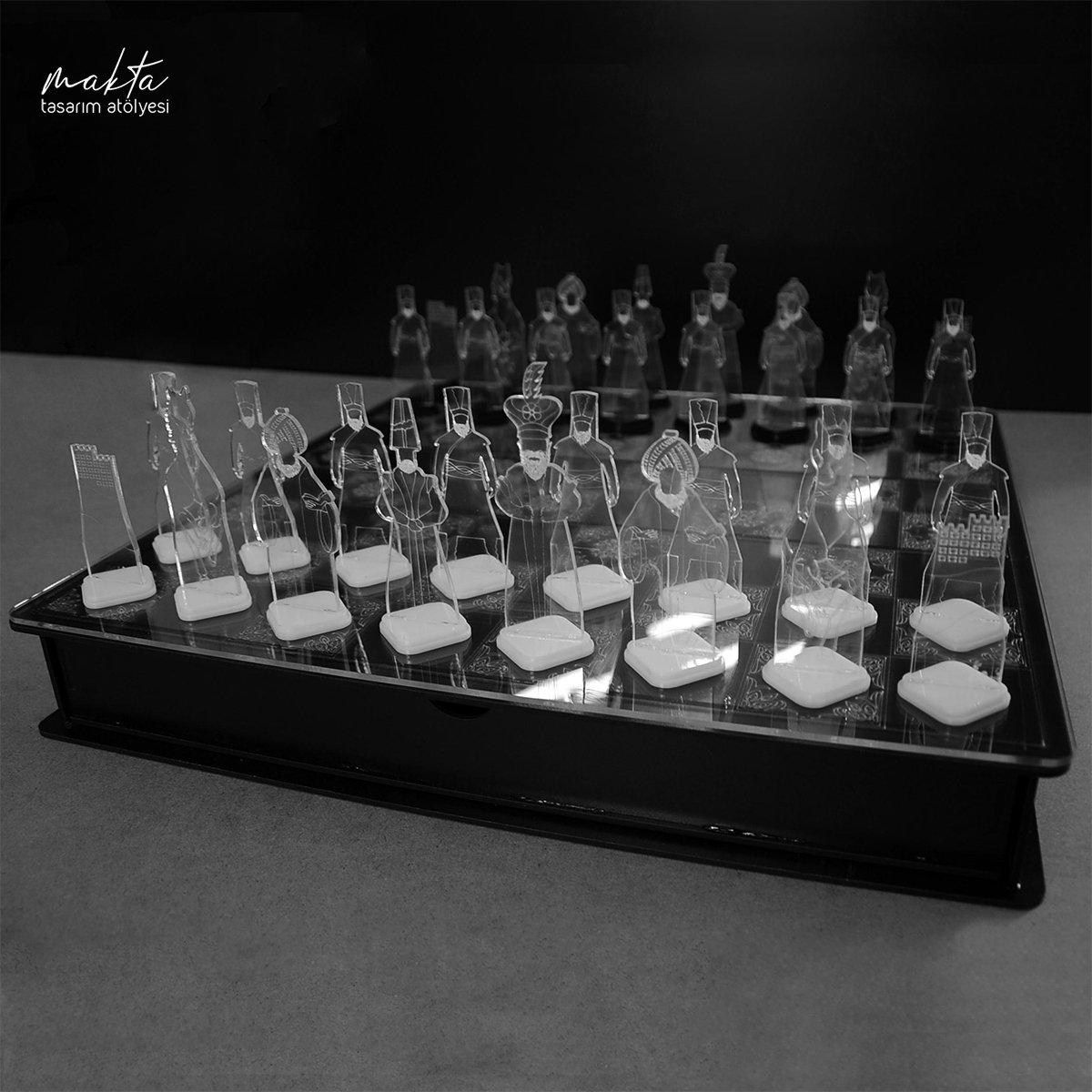 Osmanlı Satranç Seti - Ahşap Çekmeceli Kutu